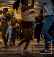 Escuela de baile para turistas Medellín