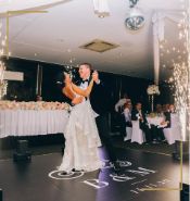 Coreografía para bodas Medellín. montajes coreográficos especiales.